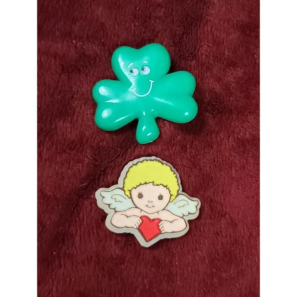 Bundle Of 2 Holiday Pins Valentines Cupid/St. Patrick's Day Clover Wiggly‎ Eyes
